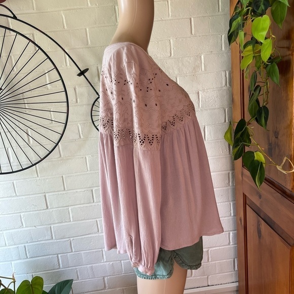 American Eagle eyelet boho festival mauve blouse size S EUC - Picture 2 of 9